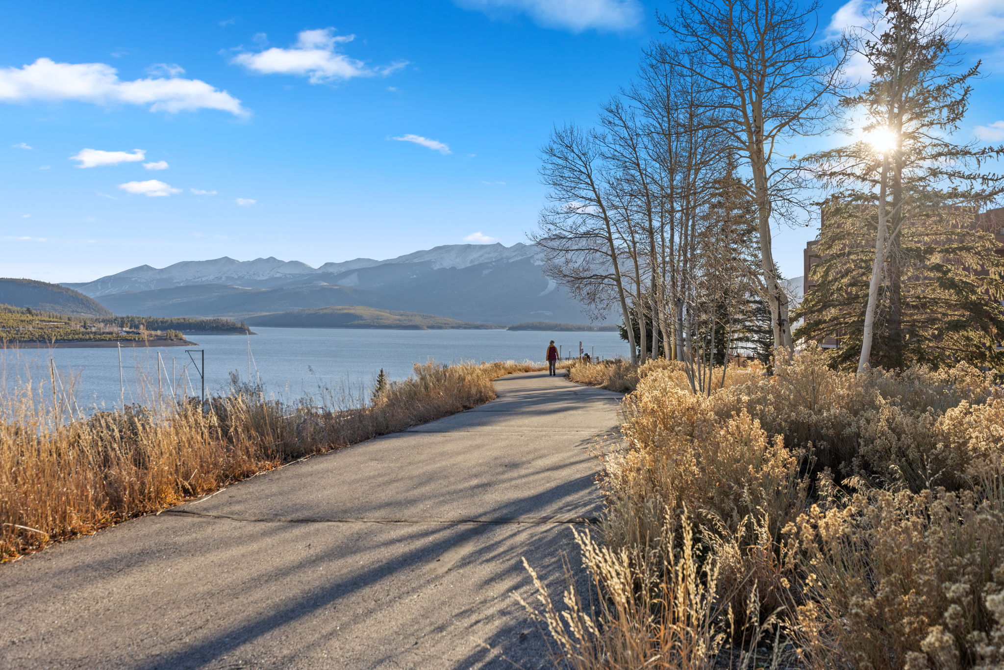 Lakeside path overlooking Lake Dillon and the surrounding mountains