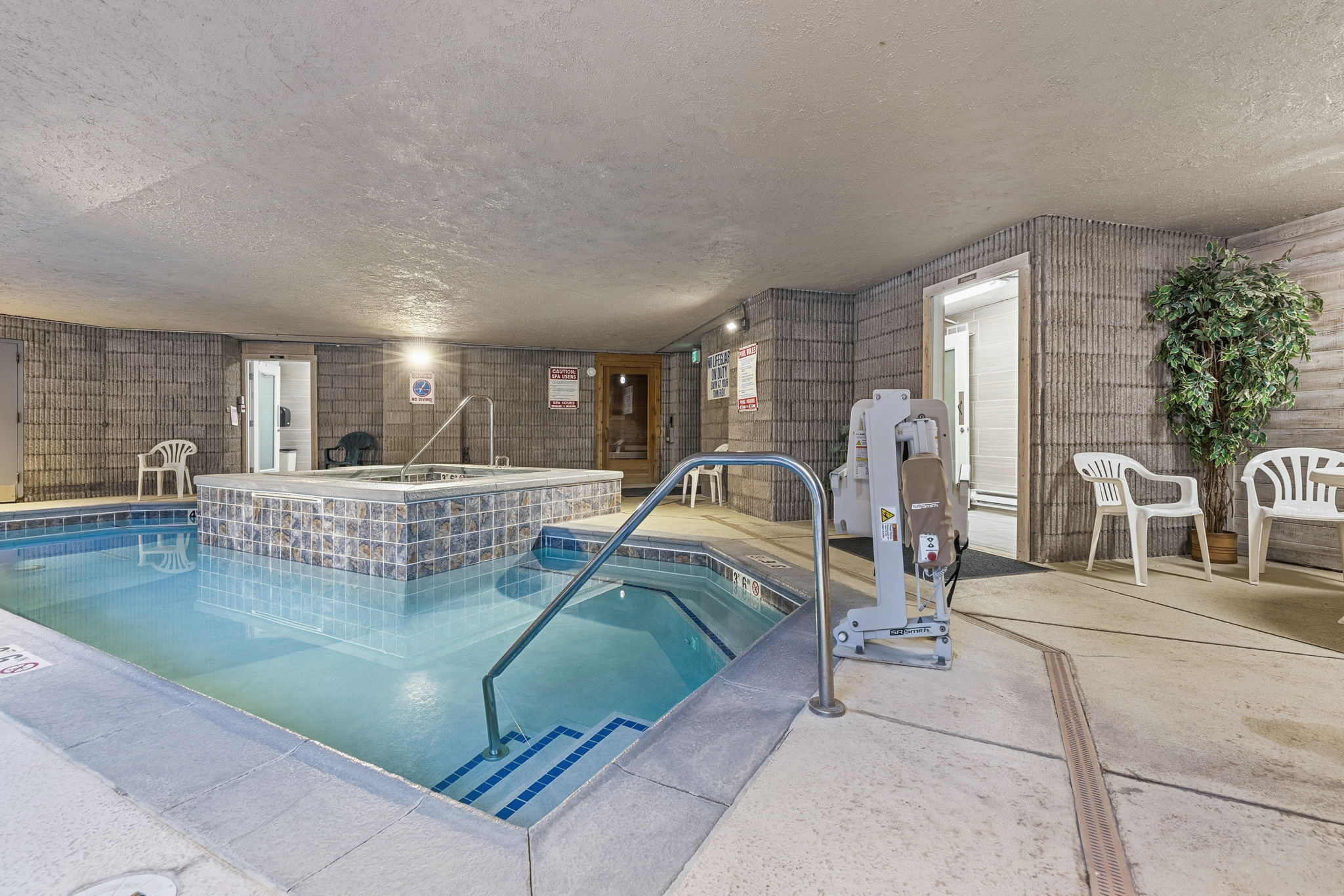Indoor pool and hot tub available to Lake Dillon Retreat guests